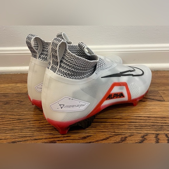 Nike Alpha Menace Elite 3 White/Red Football Cleats Mens Size 14 DM1792-105 $200 - Picture 3 of 7